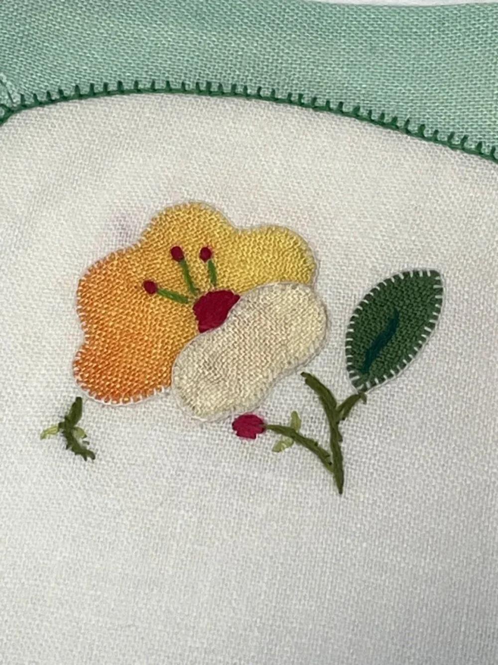 Six Floral Embroidered Placemats and 6 Napkins Set in Green & White 6 Pieces